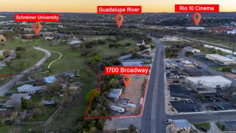 1704 Broadway Kerrville TX 78028
