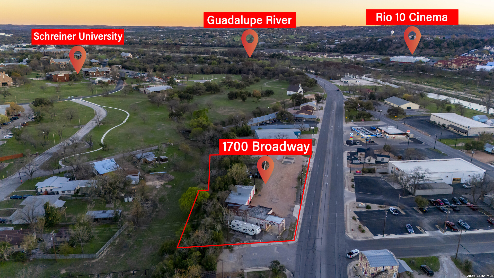 1704 Broadway Kerrville TX 78028