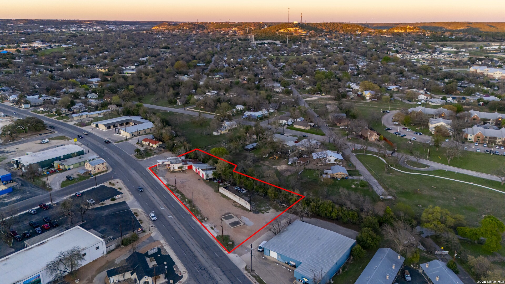 1704 Broadway Kerrville TX 78028