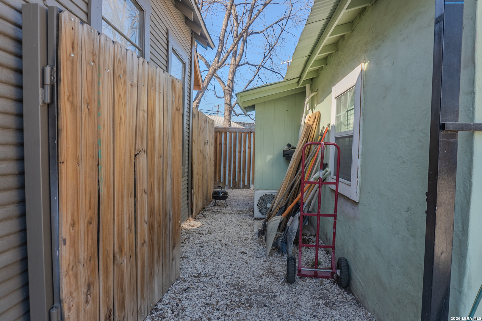 918 New Laredo San Antonio TX 78211