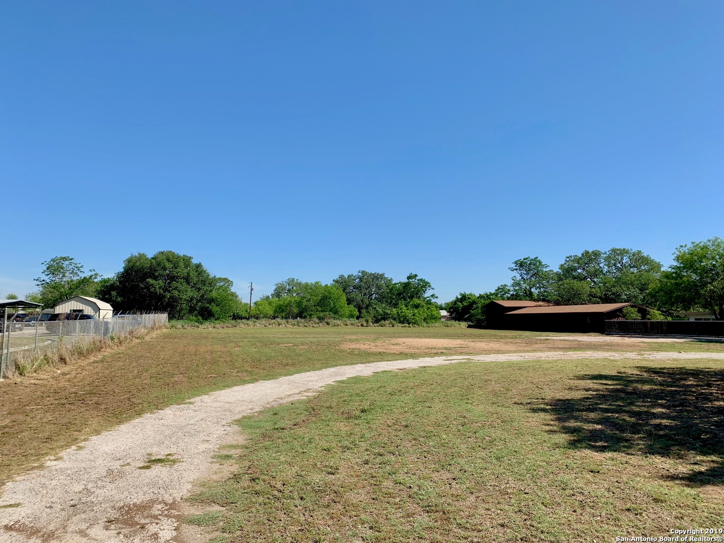 620 W Oaklawn Street Pleasanton TX 78064