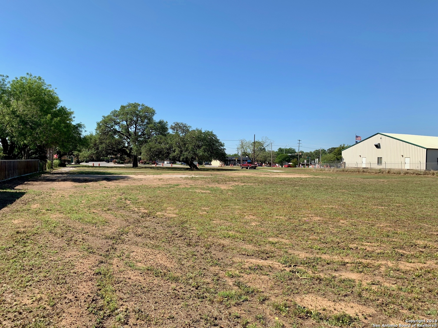 620 W Oaklawn Street Pleasanton TX 78064