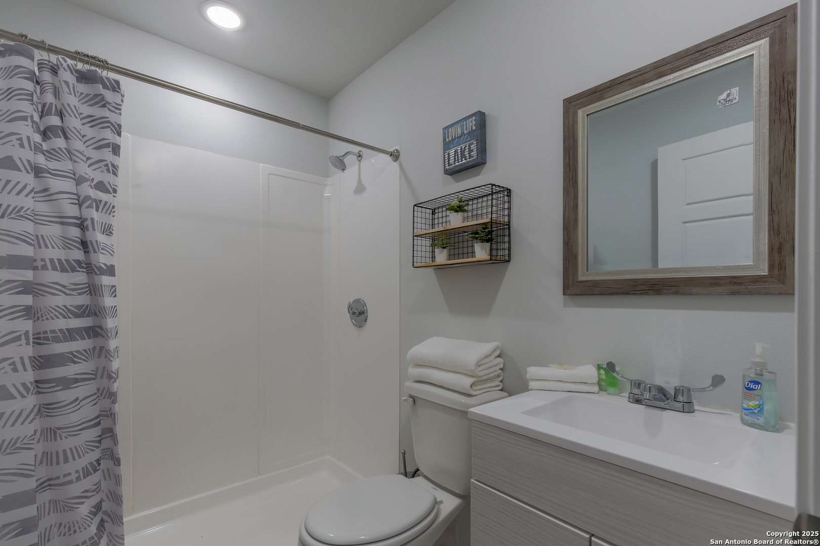 420 Simon Crest Canyon Lake TX 78133