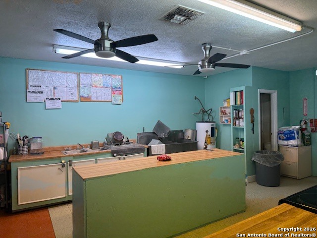 1900 S Washington Beeville TX 78102