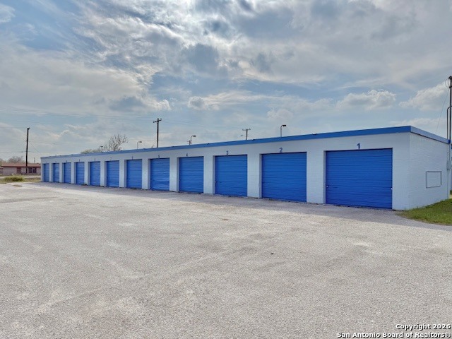 1900 S Washington Beeville TX 78102