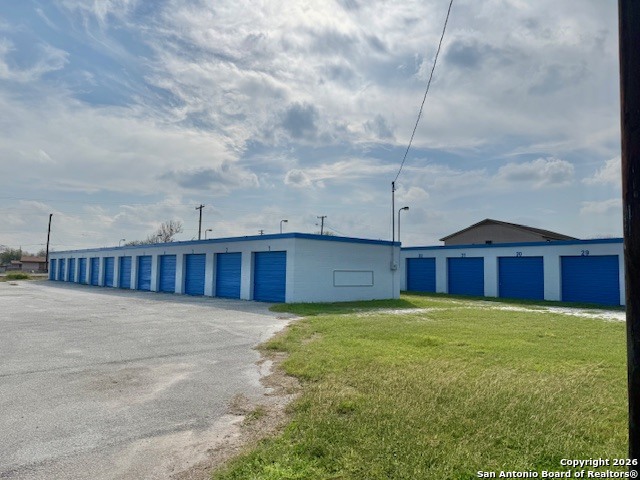 1900 S Washington Beeville TX 78102