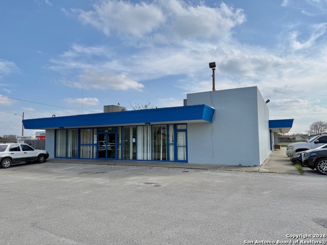 1900 S Washington Beeville TX 78102