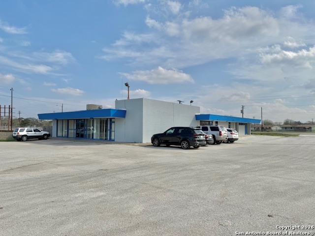 1900 S Washington Beeville TX 78102