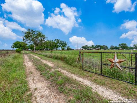 1807 Fm 758 New Braunfels TX 78130