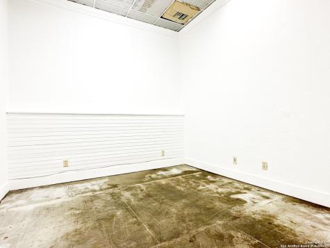 1708 Avenue M Hondo TX 78861