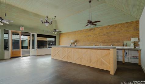 1708 Avenue M Hondo TX 78861
