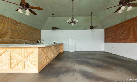 1708 Avenue M Hondo TX 78861