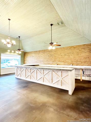 1708 Avenue M Hondo TX 78861