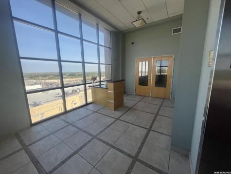 7220 Bob Bullock Loop Laredo TX 78041