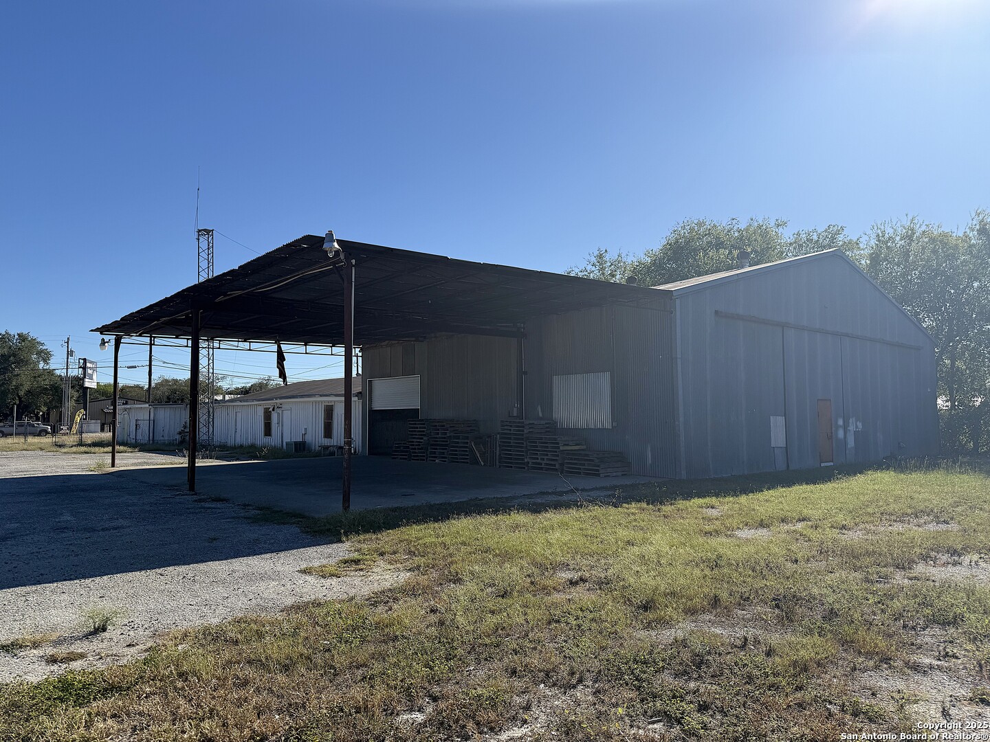 1500 W Corpus Christi Beeville TX 78102