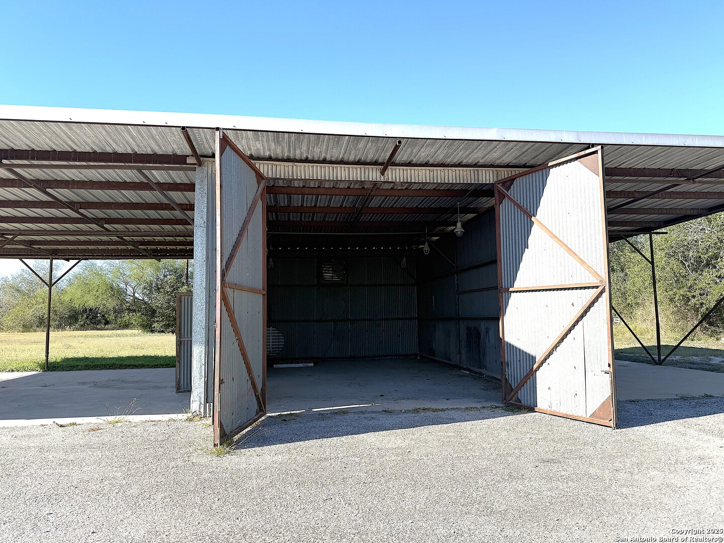 1500 W Corpus Christi Beeville TX 78102