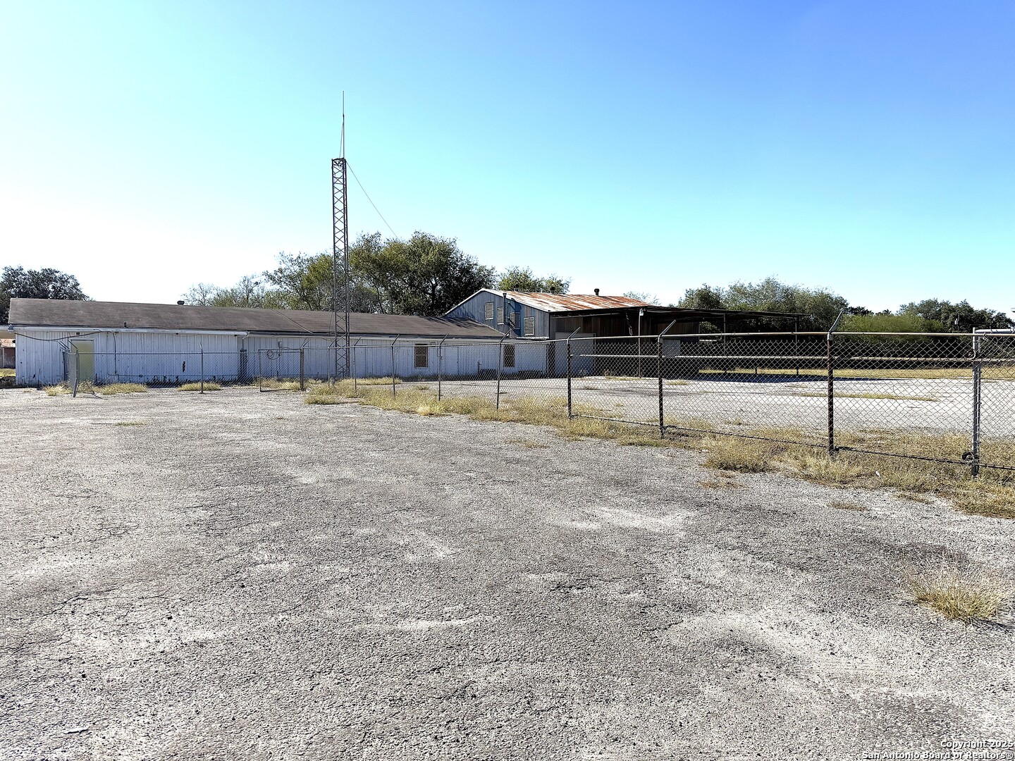 1500 W Corpus Christi Beeville TX 78102