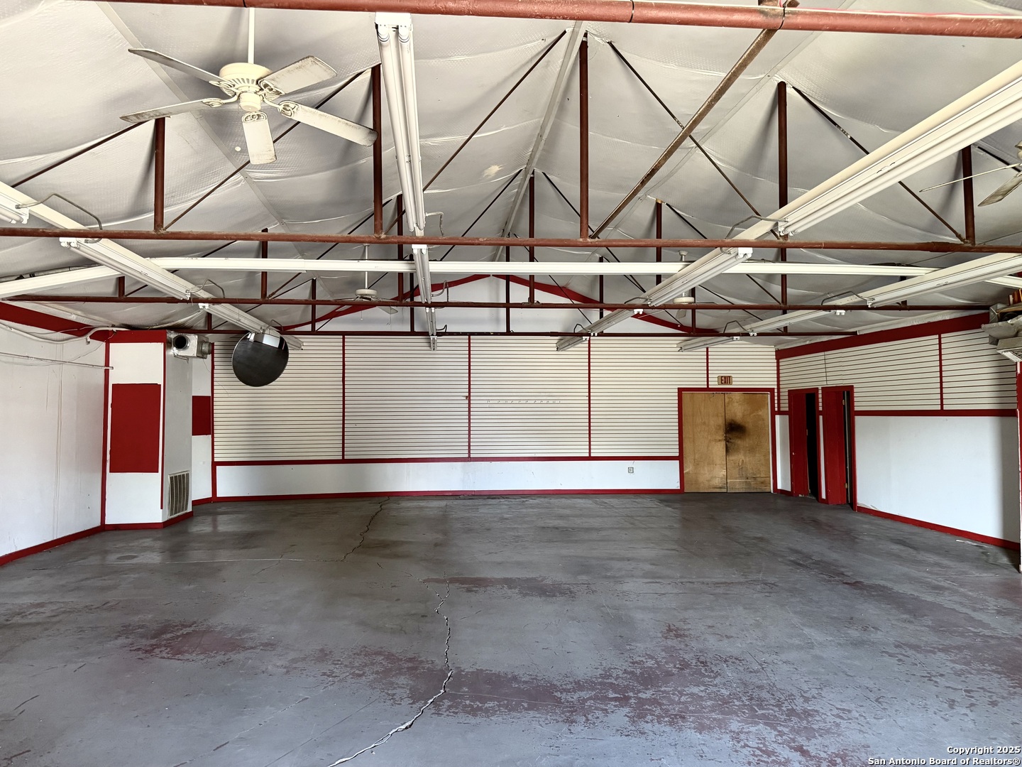 1500 W Corpus Christi Beeville TX 78102