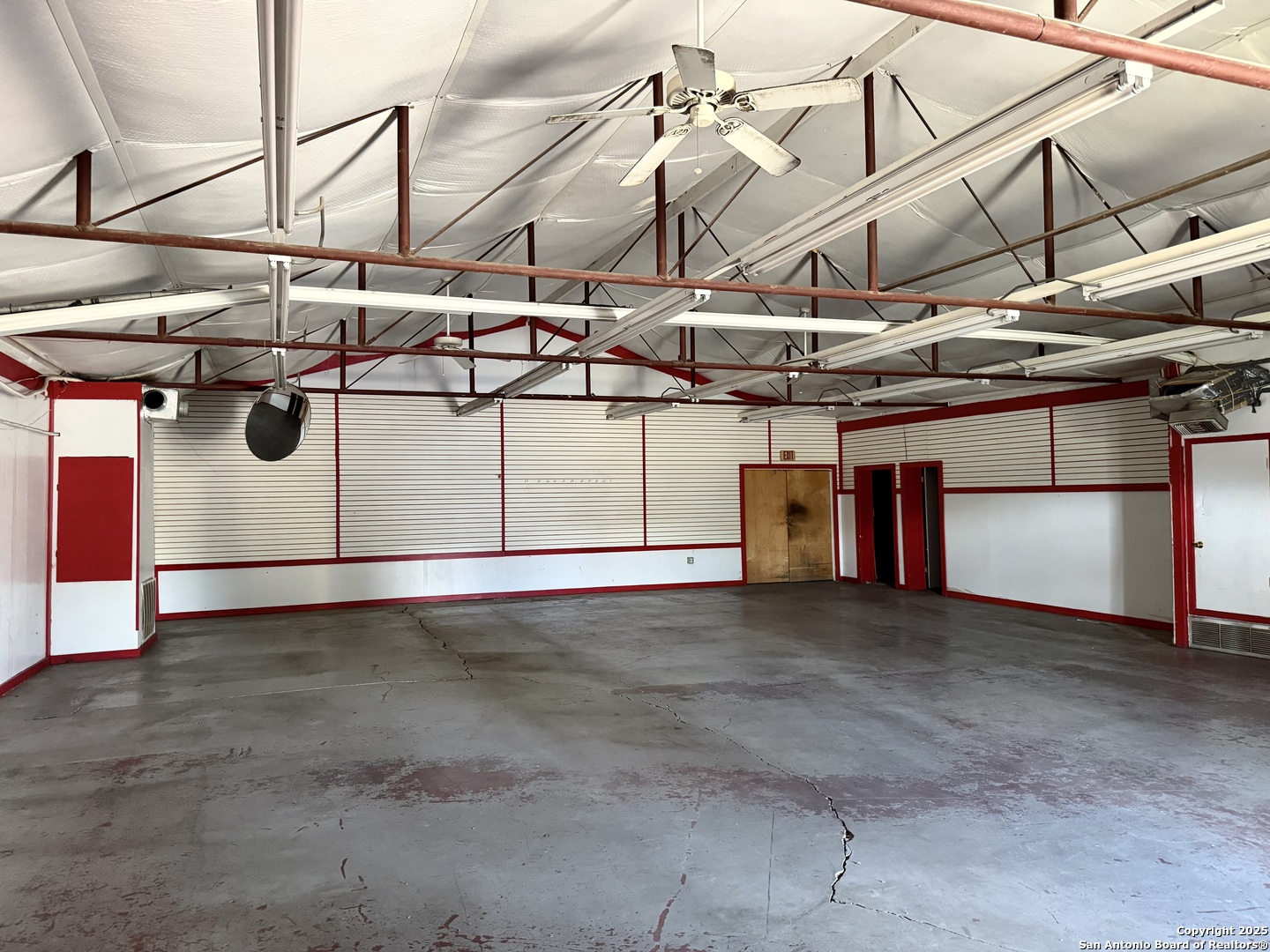 1500 W Corpus Christi Beeville TX 78102