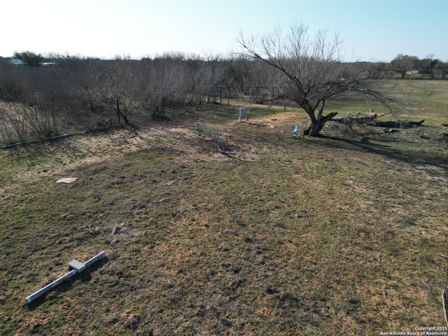 101 County Road 2015 Pearsall TX 78061