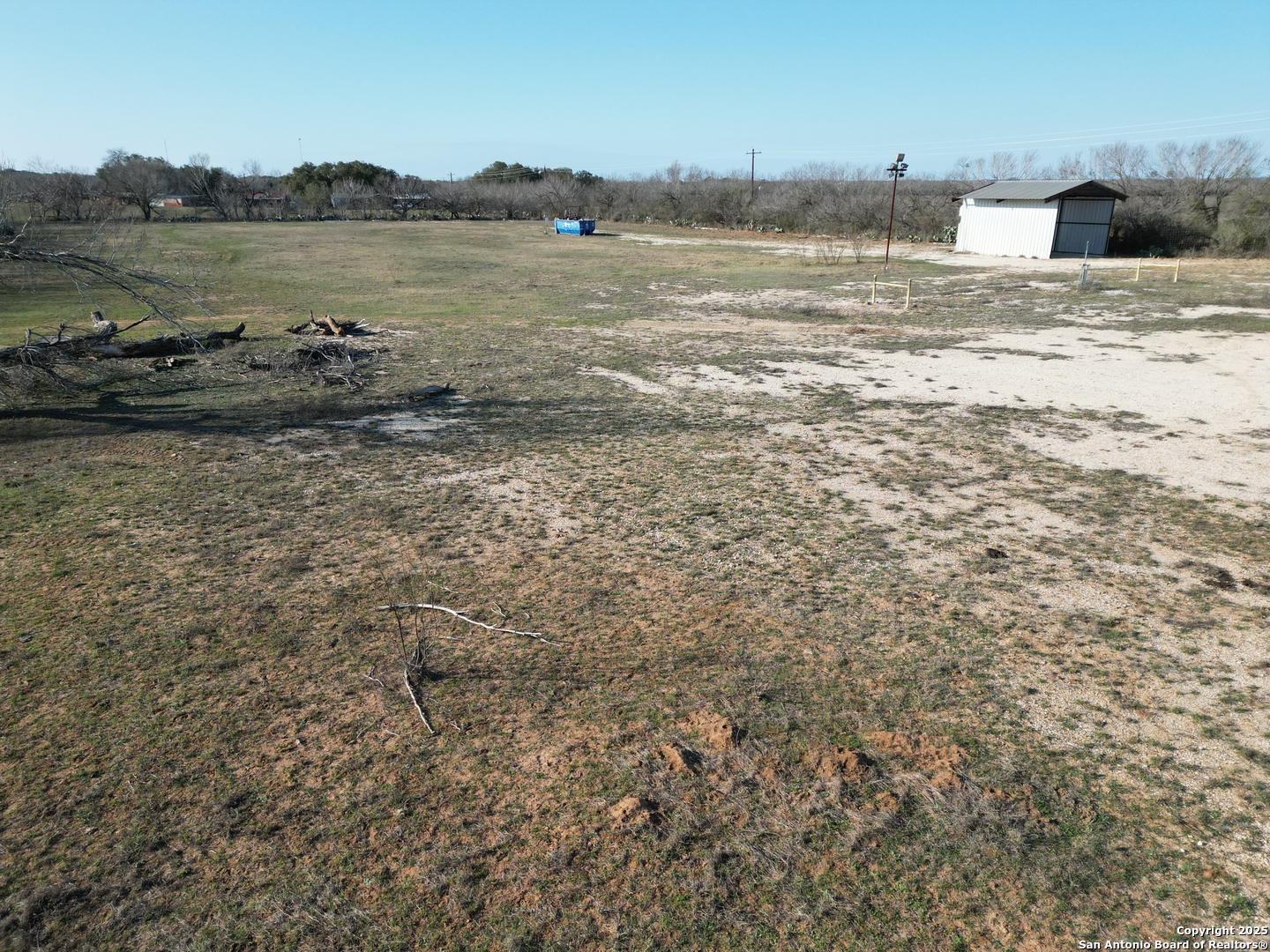 101 County Road 2015 Pearsall TX 78061