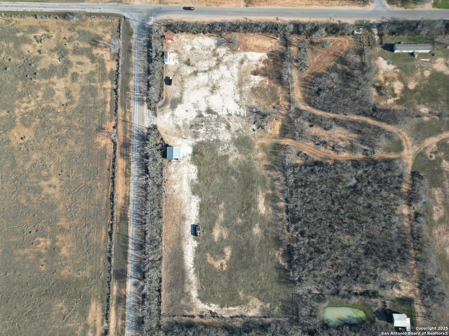 101 County Road 2015 Pearsall TX 78061