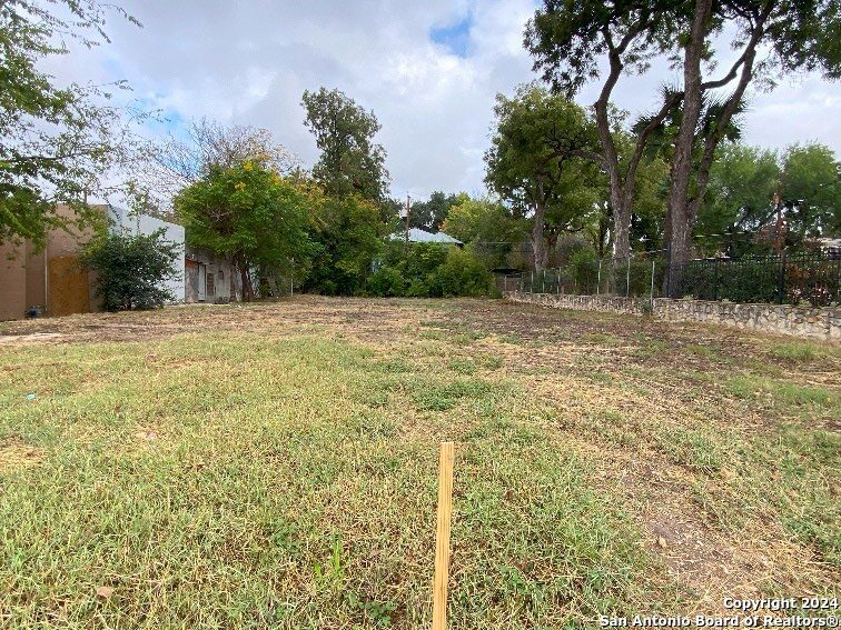 725 W Ashby Place San Antonio TX 78212