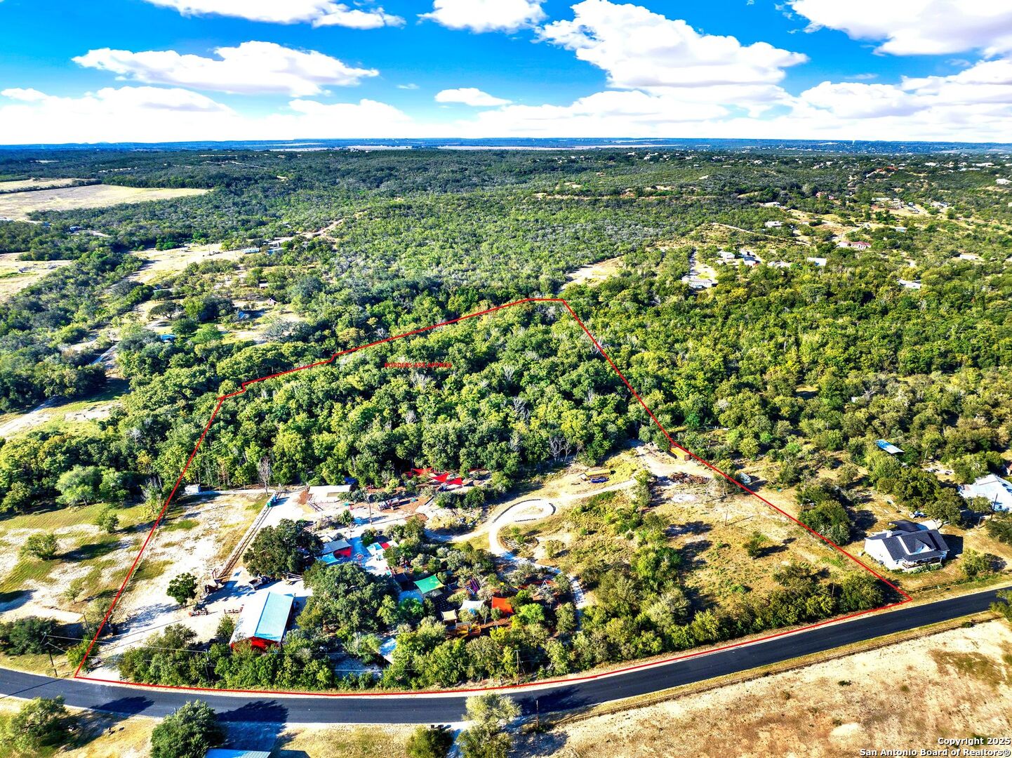 1877 County Road 4713 Lacoste TX 78039