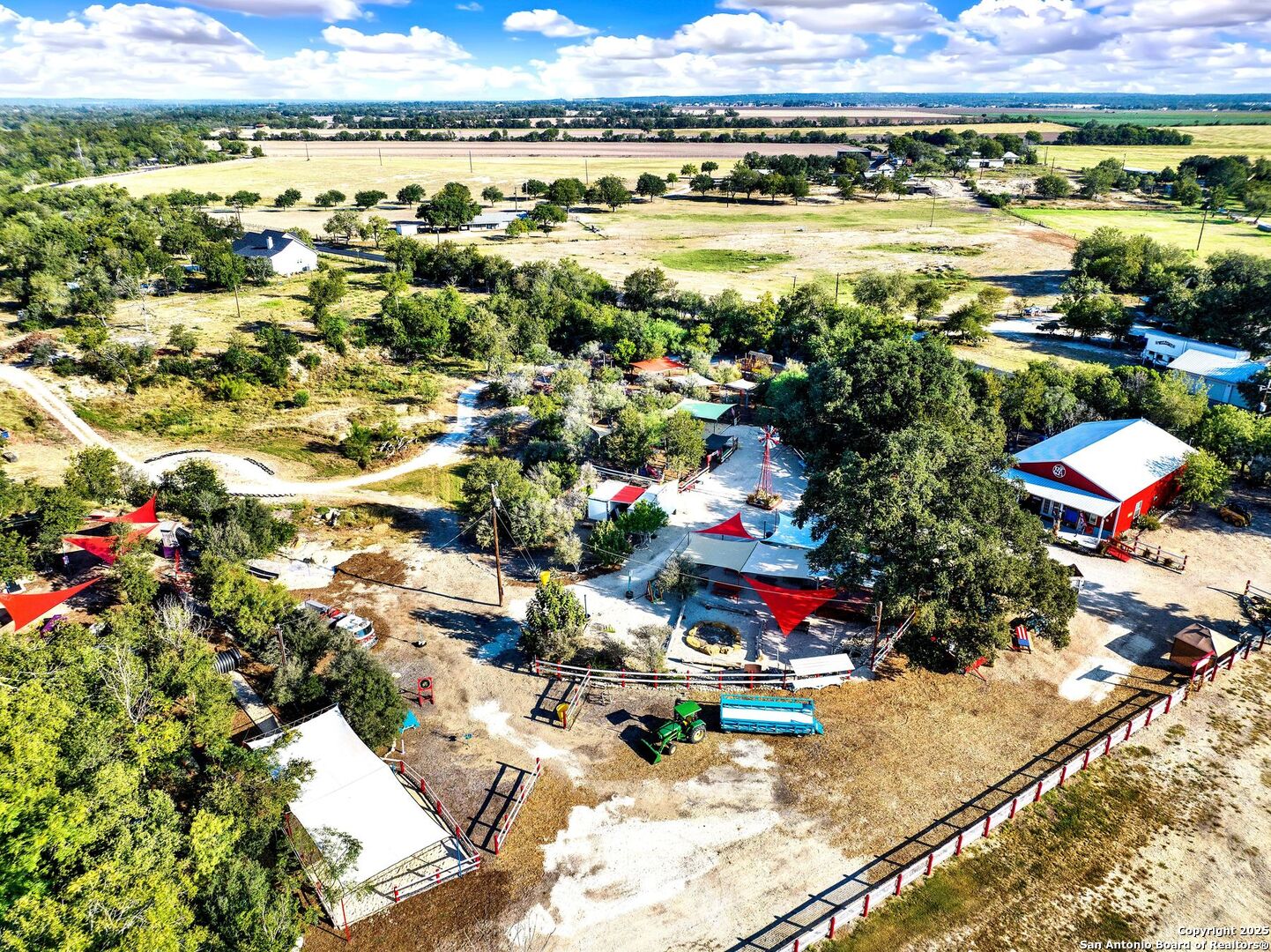 1877 County Road 4713 Lacoste TX 78039