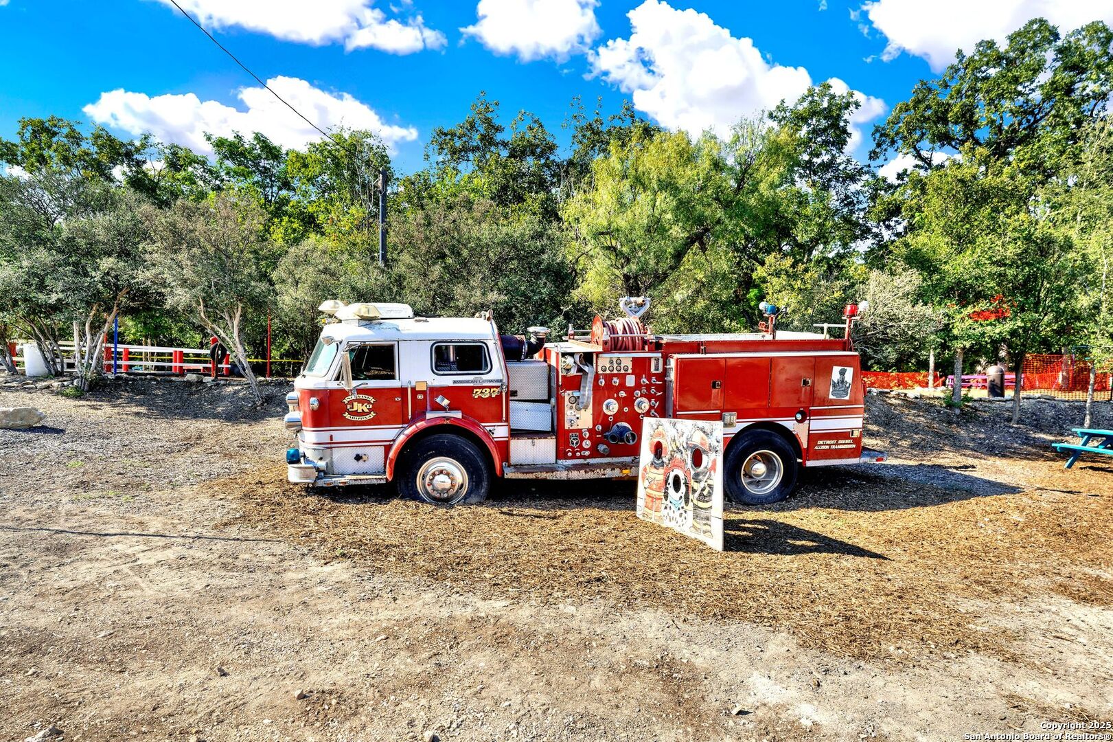 1877 County Road 4713 Lacoste TX 78039