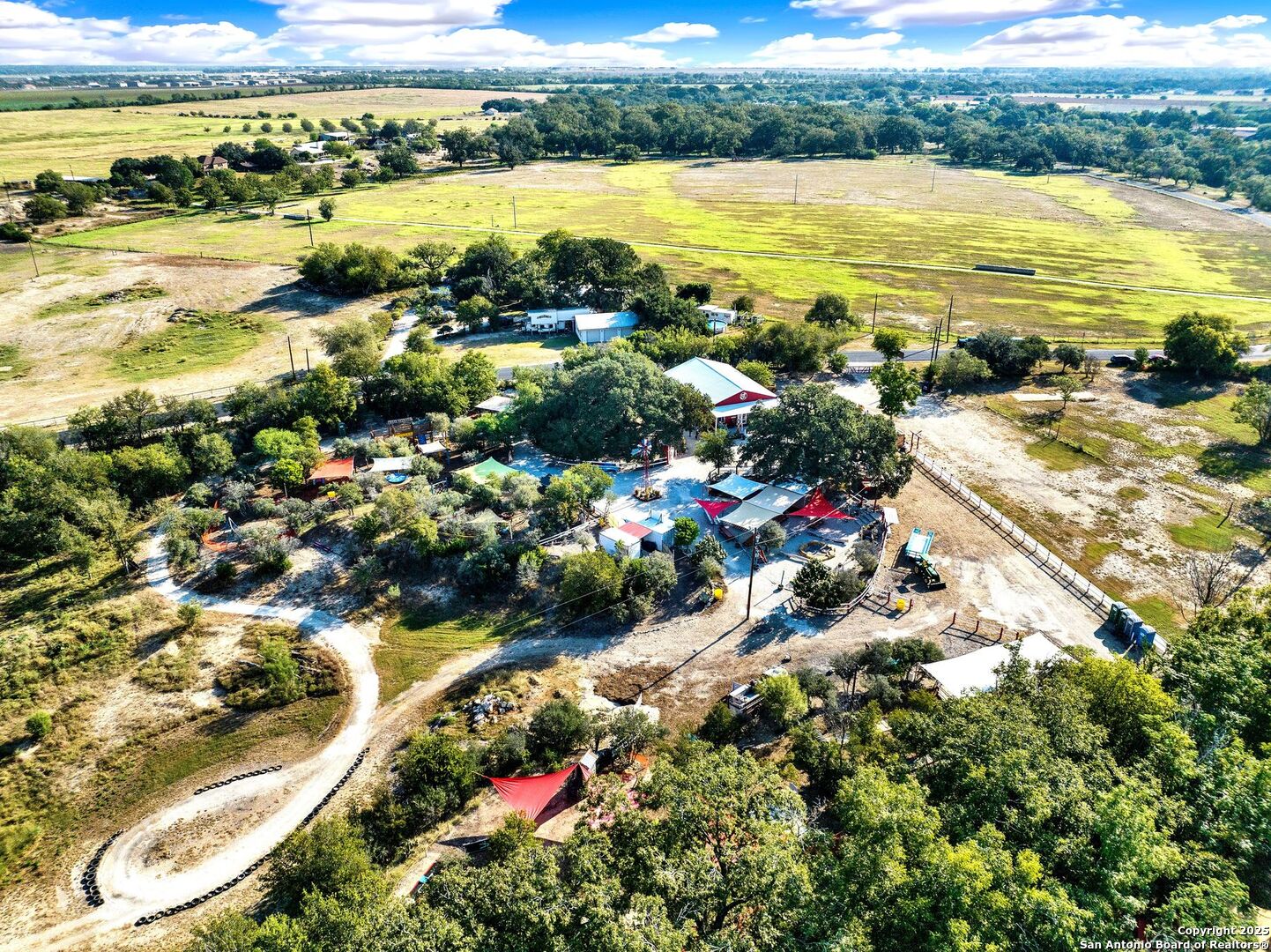 1877 County Road 4713 Lacoste TX 78039