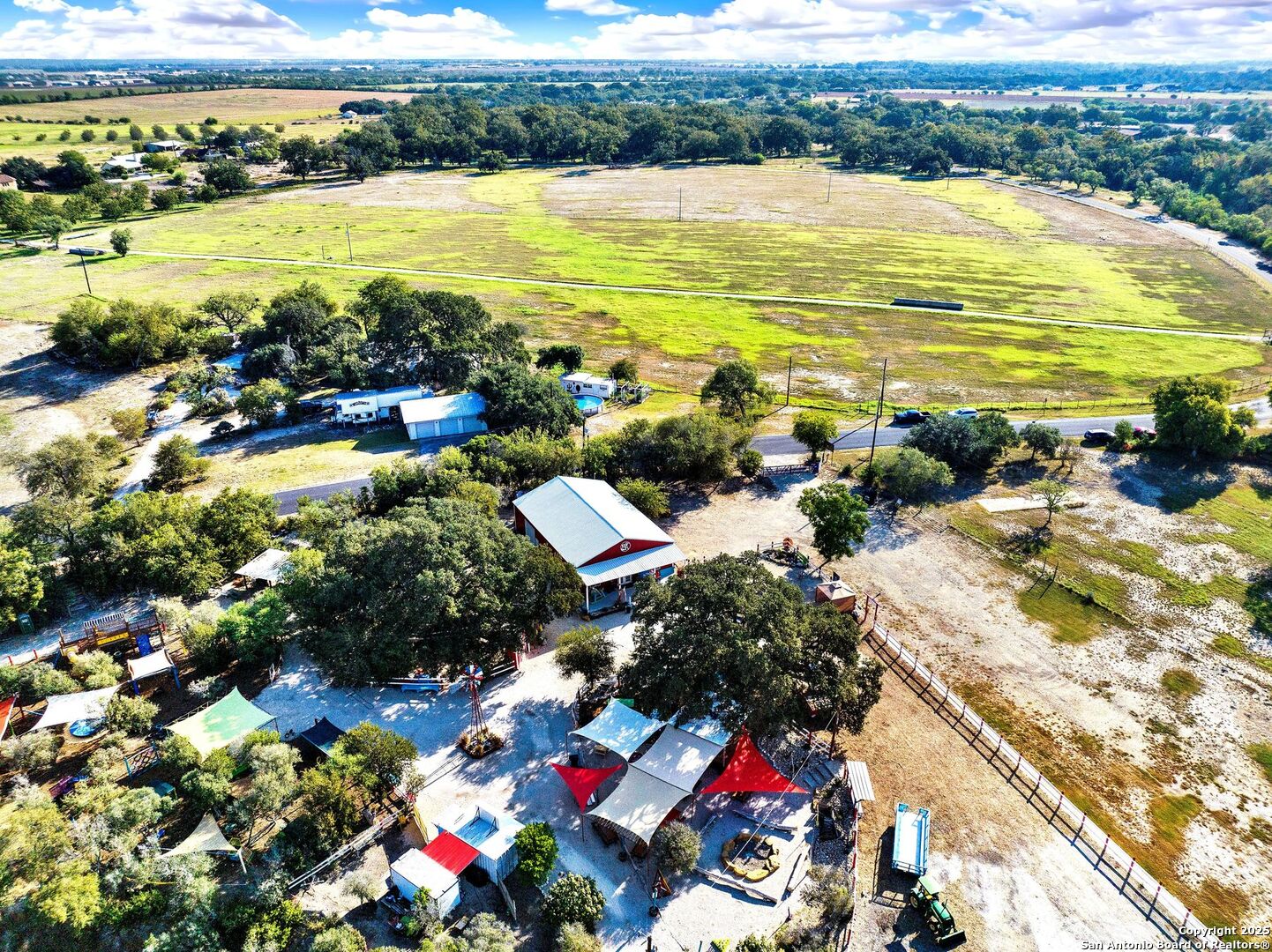 1877 County Road 4713 Lacoste TX 78039