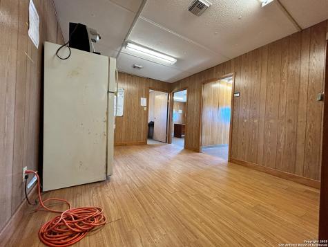6542 County Road 152 Kenedy TX 78119