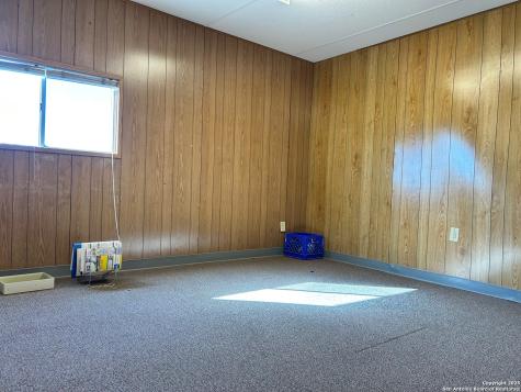 6542 County Road 152 Kenedy TX 78119