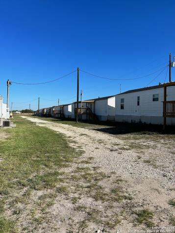 6542 County Road 152 Kenedy TX 78119