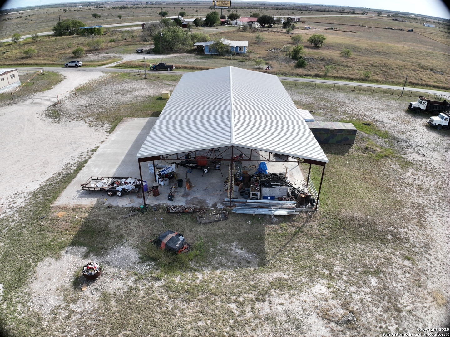 6542 County Road 152 Kenedy TX 78119