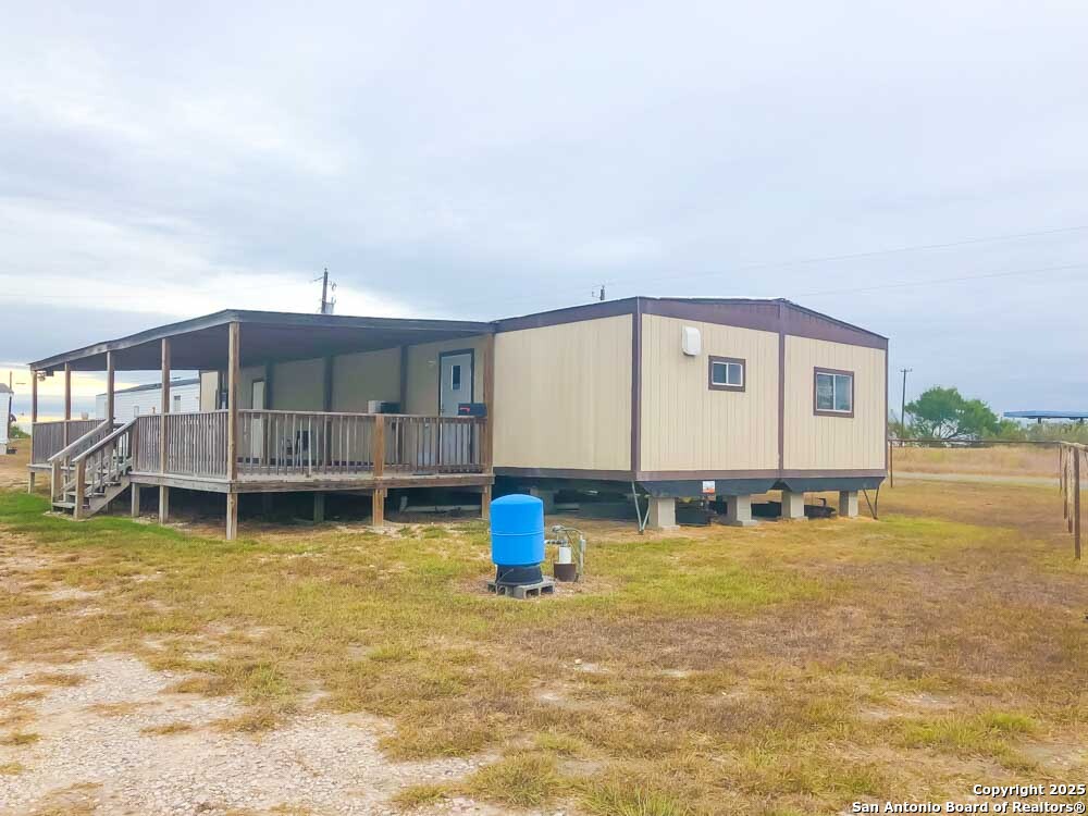 6542 County Road 152 Kenedy TX 78119