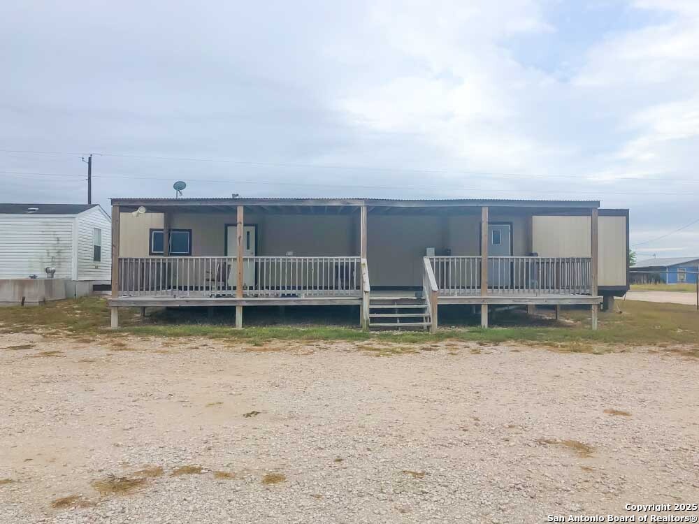 6542 County Road 152 Kenedy TX 78119