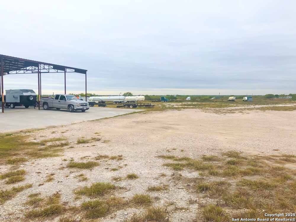 6542 County Road 152 Kenedy TX 78119