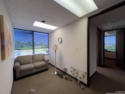 2040 Babcock San Antonio TX 78229
