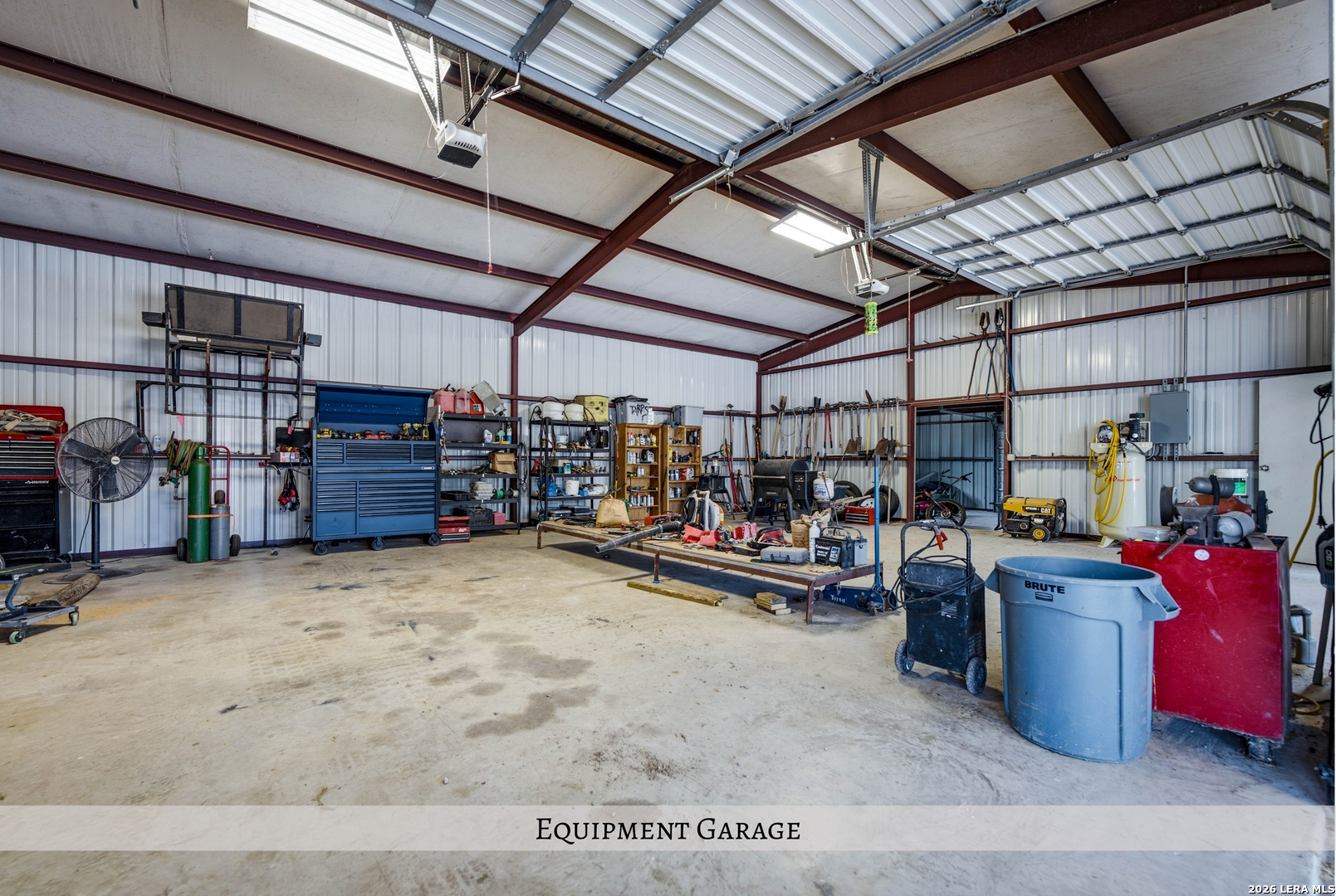1958 County Road 237 Falls City TX 78113
