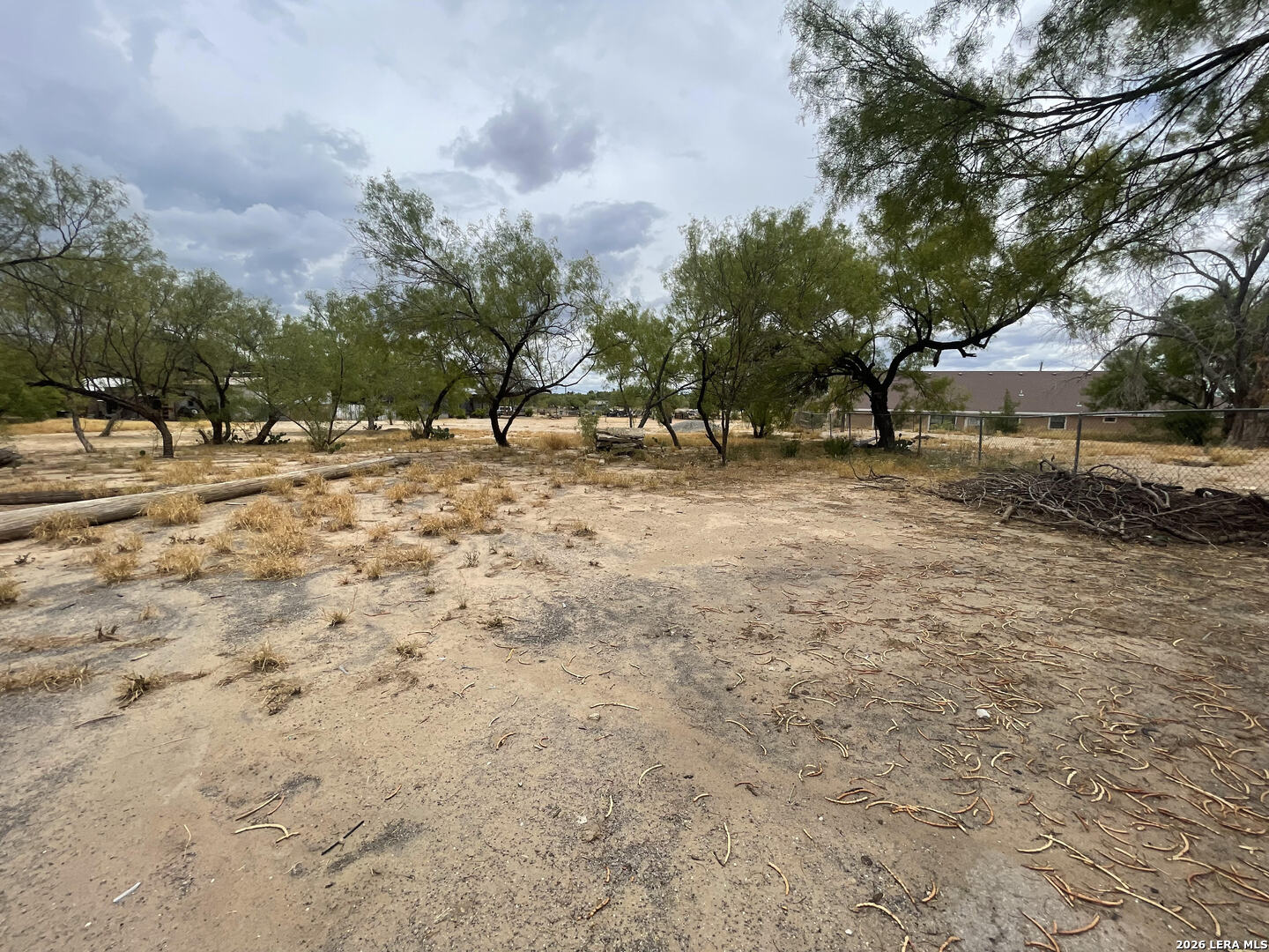 1501 1st Carrizo Springs TX 78834