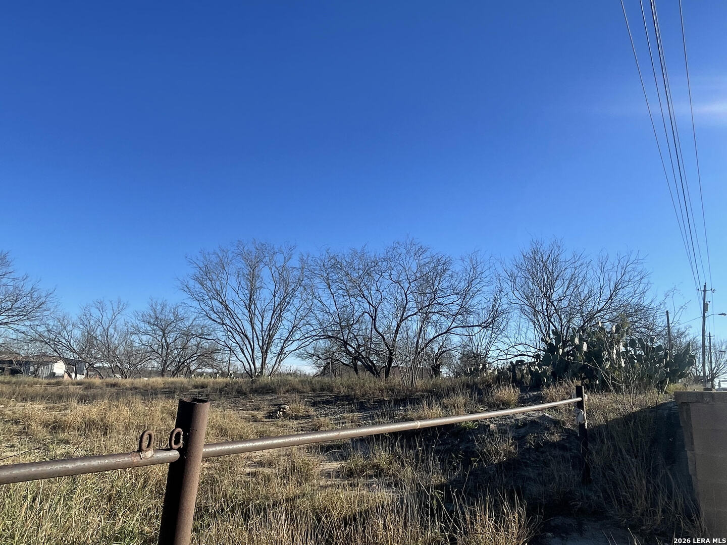 1501 1st Carrizo Springs TX 78834