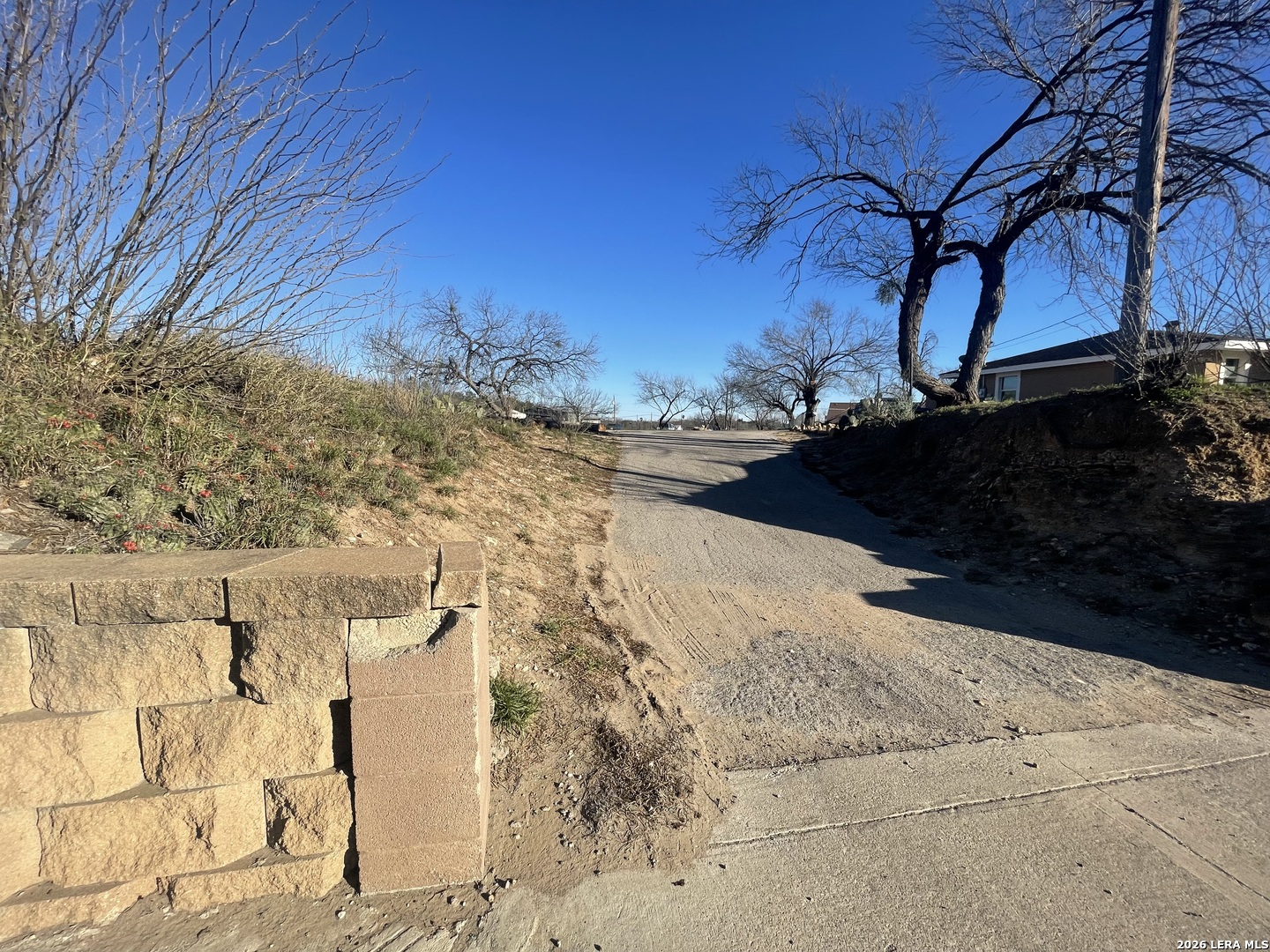 1501 1st Carrizo Springs TX 78834