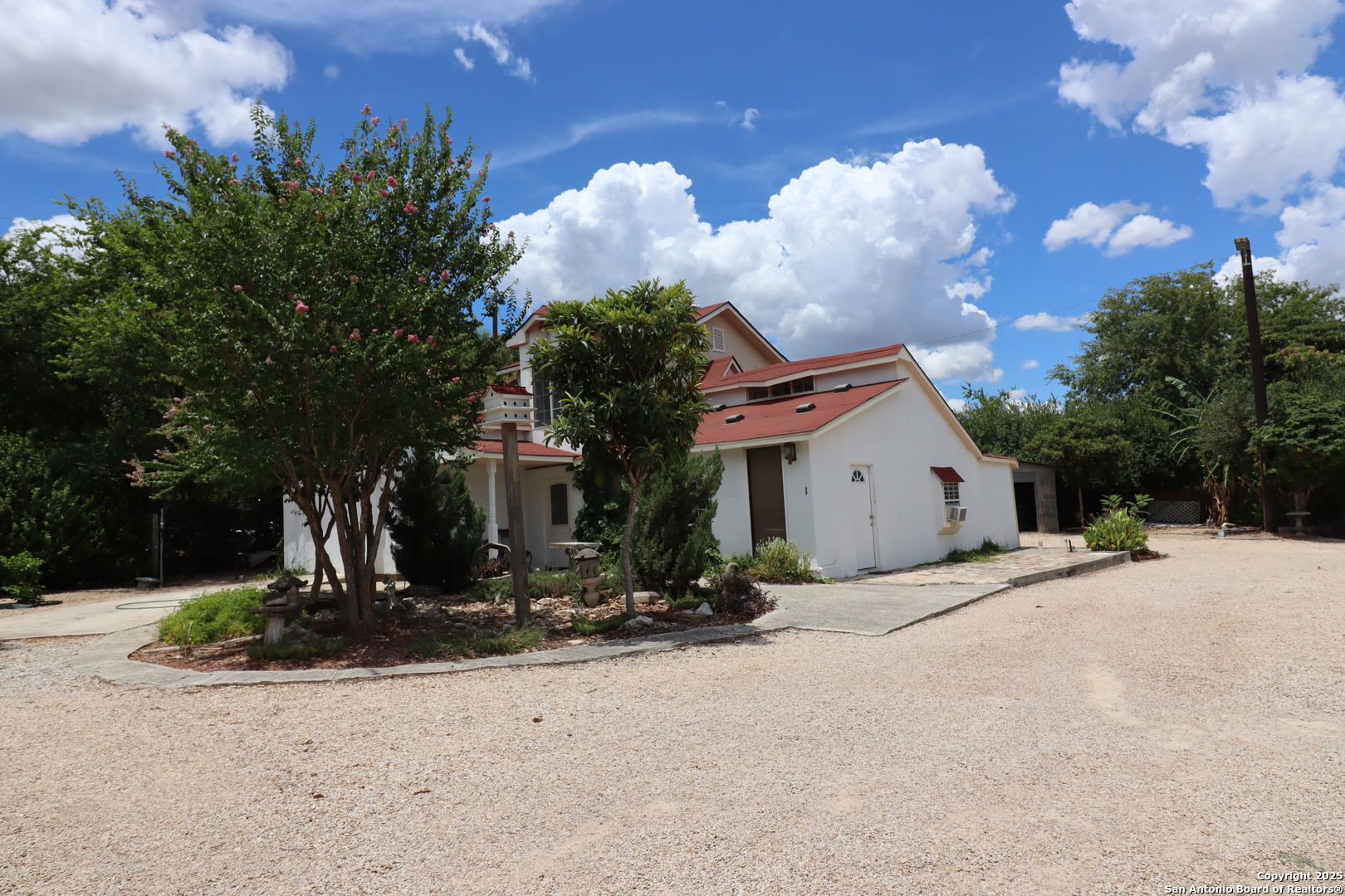 13915 Interstate 35 Von Ormy TX 78073