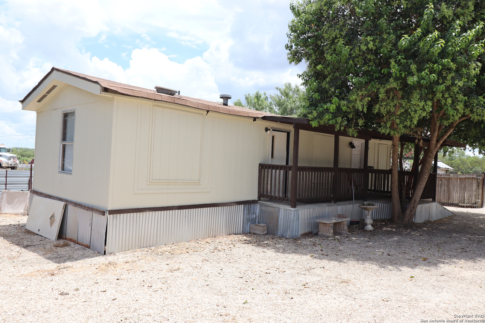 13915 Interstate 35 Von Ormy TX 78073