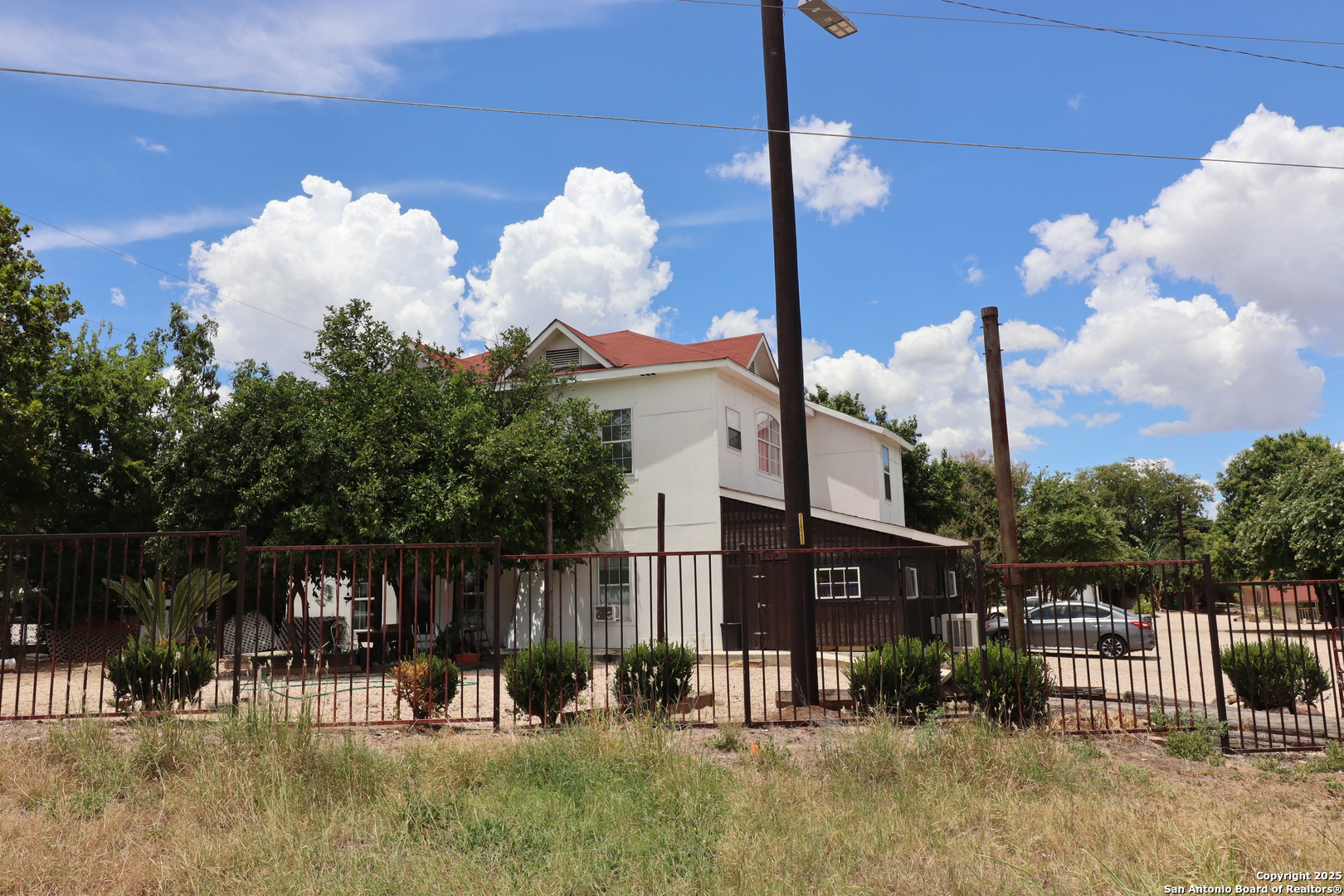 13915 Interstate 35 Von Ormy TX 78073