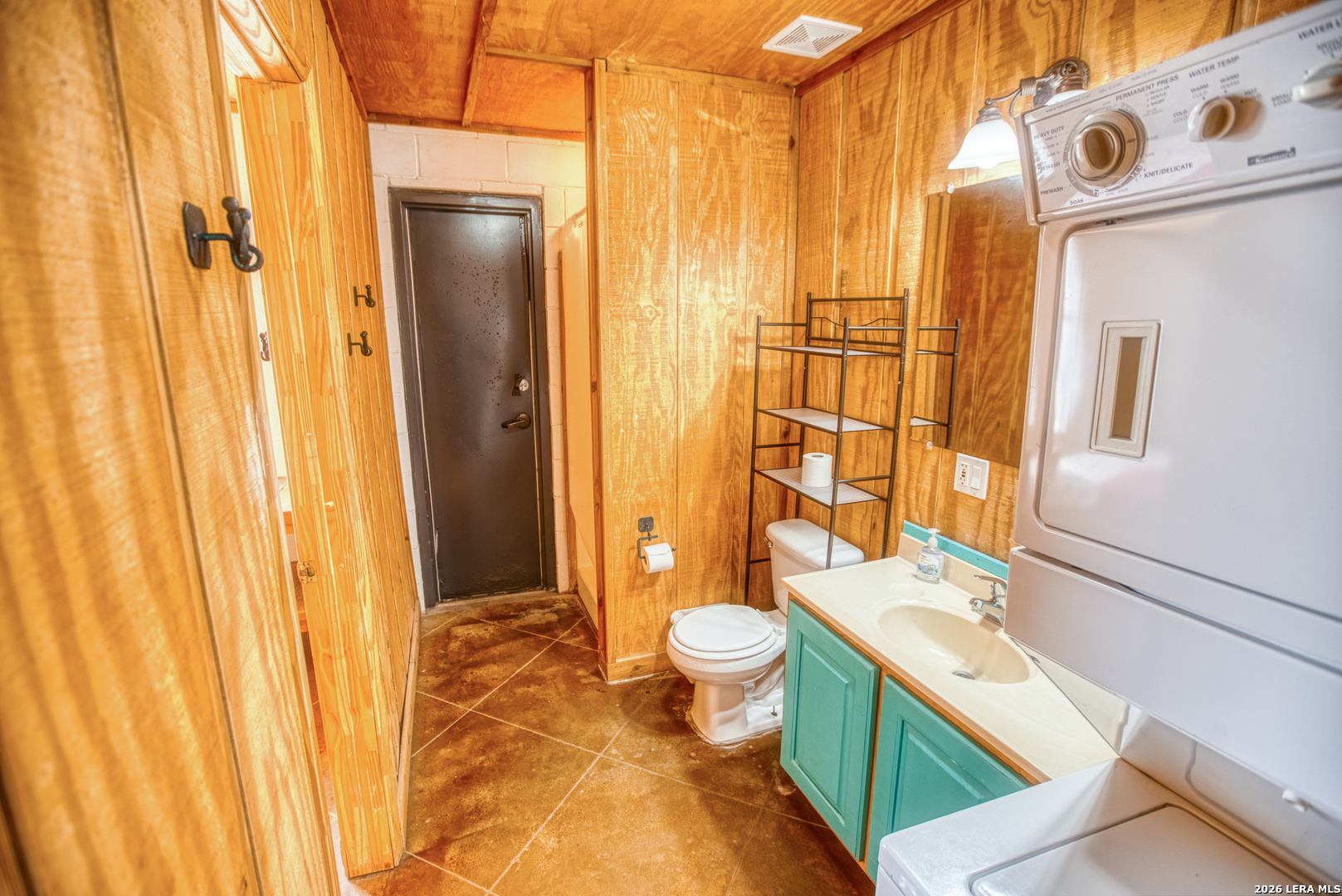 1047 County Road 350 Concan TX 78838