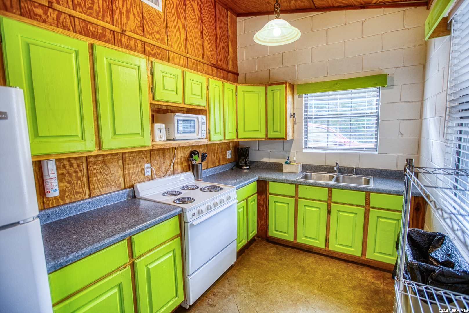 1047 County Road 350 Concan TX 78838