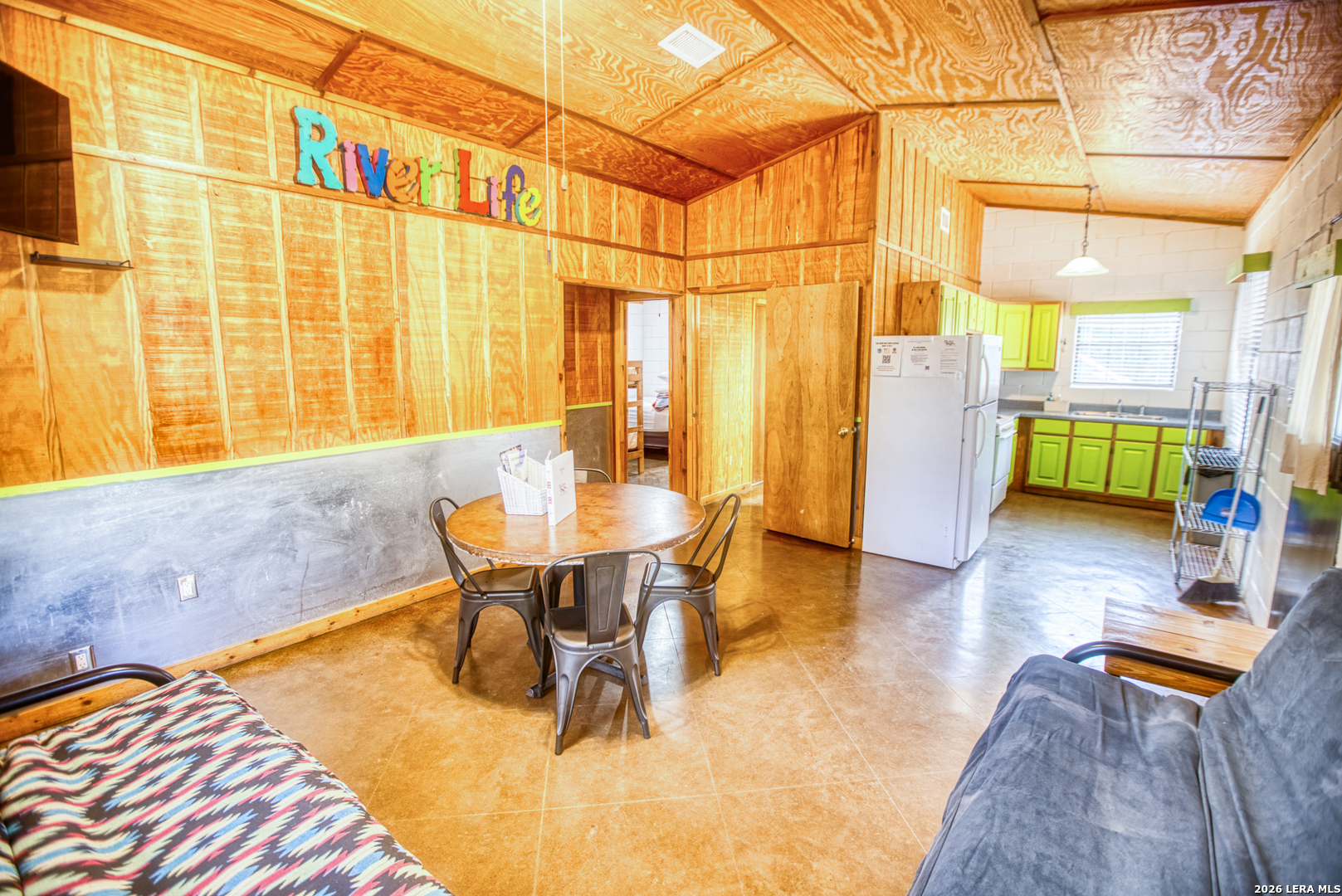 1047 County Road 350 Concan TX 78838